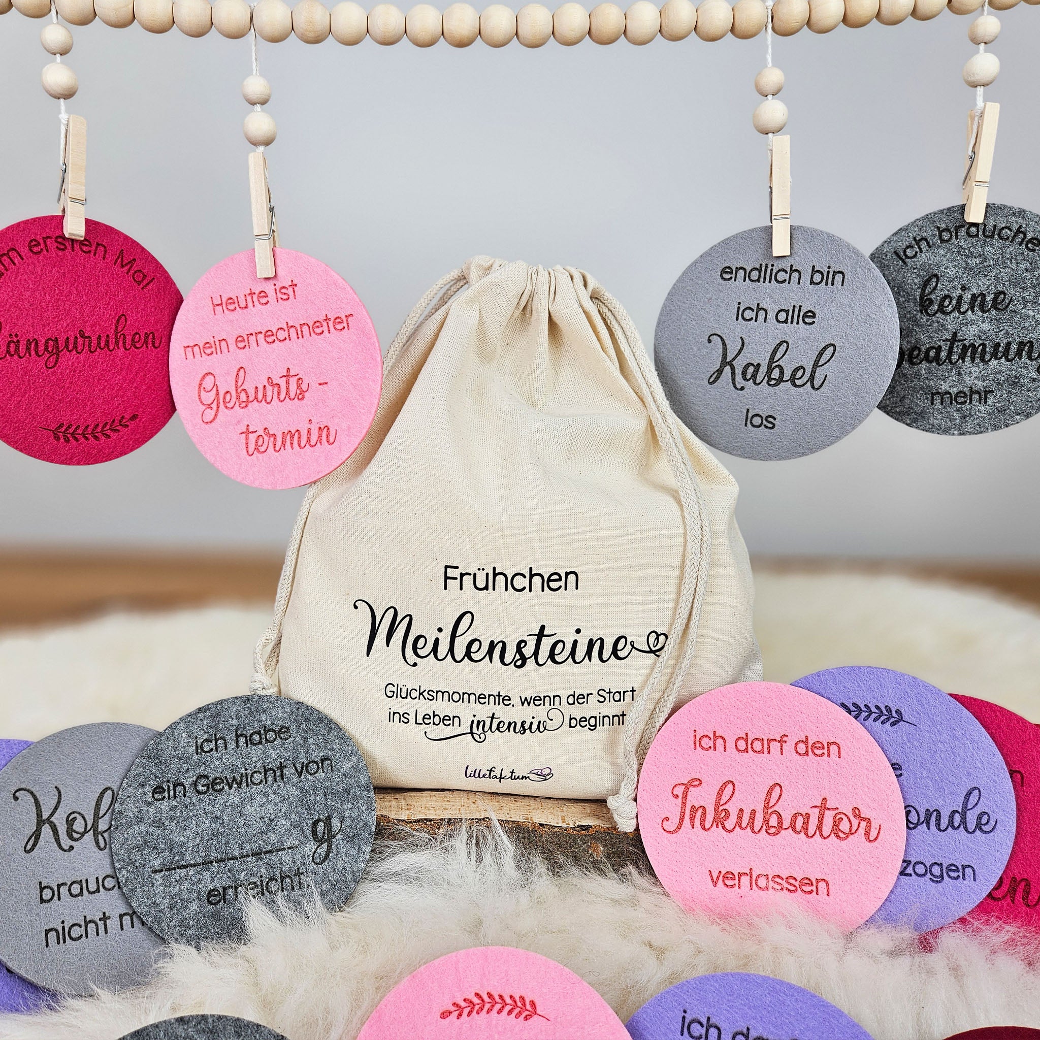 Personalisierte Meilensteine für Frühchen aus Filz