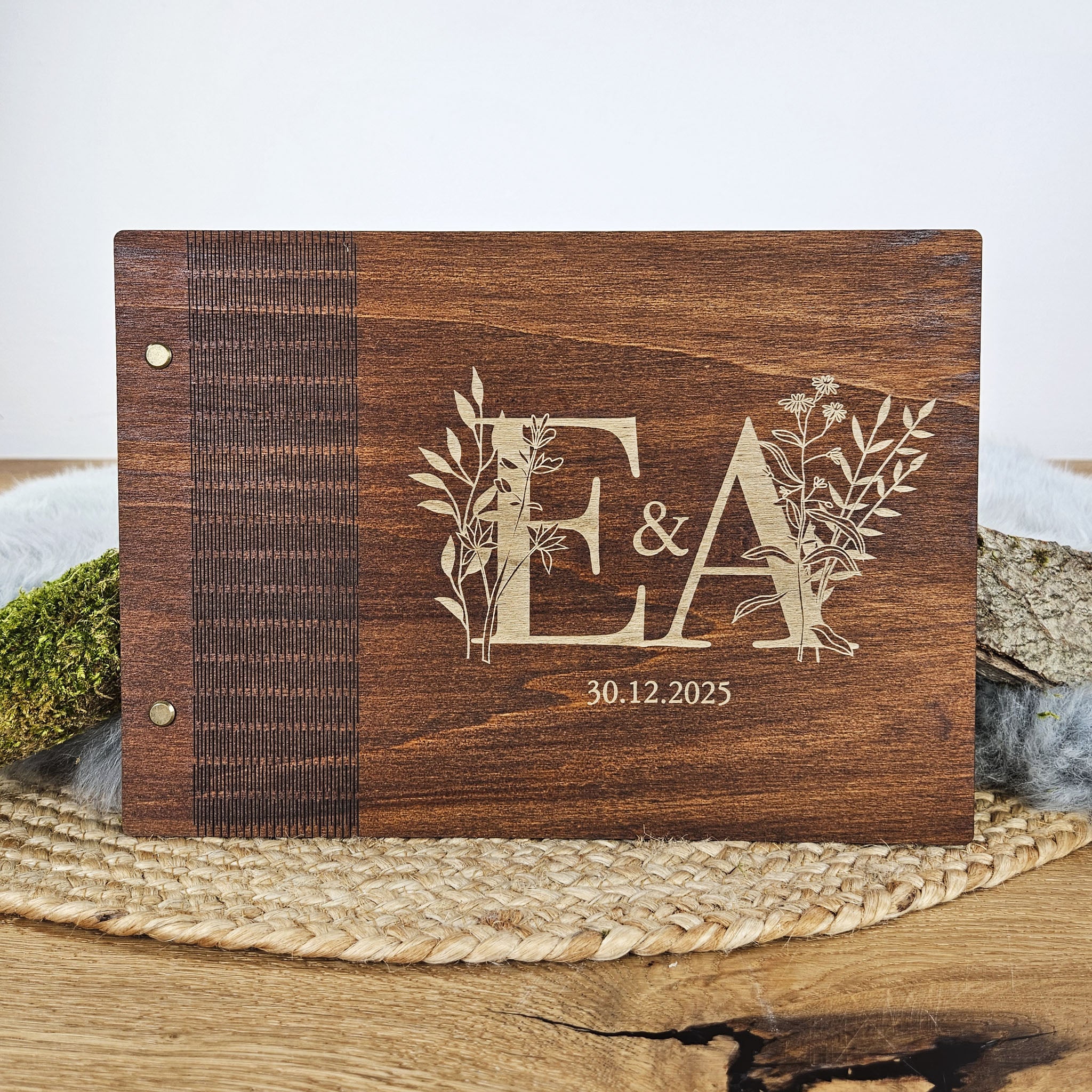 Personalisiertes Holz-Gästebuch Hochzeit mit Wunschmotiv, Farbe walnuss, Hochzeitsgästebuch, Holzbuch