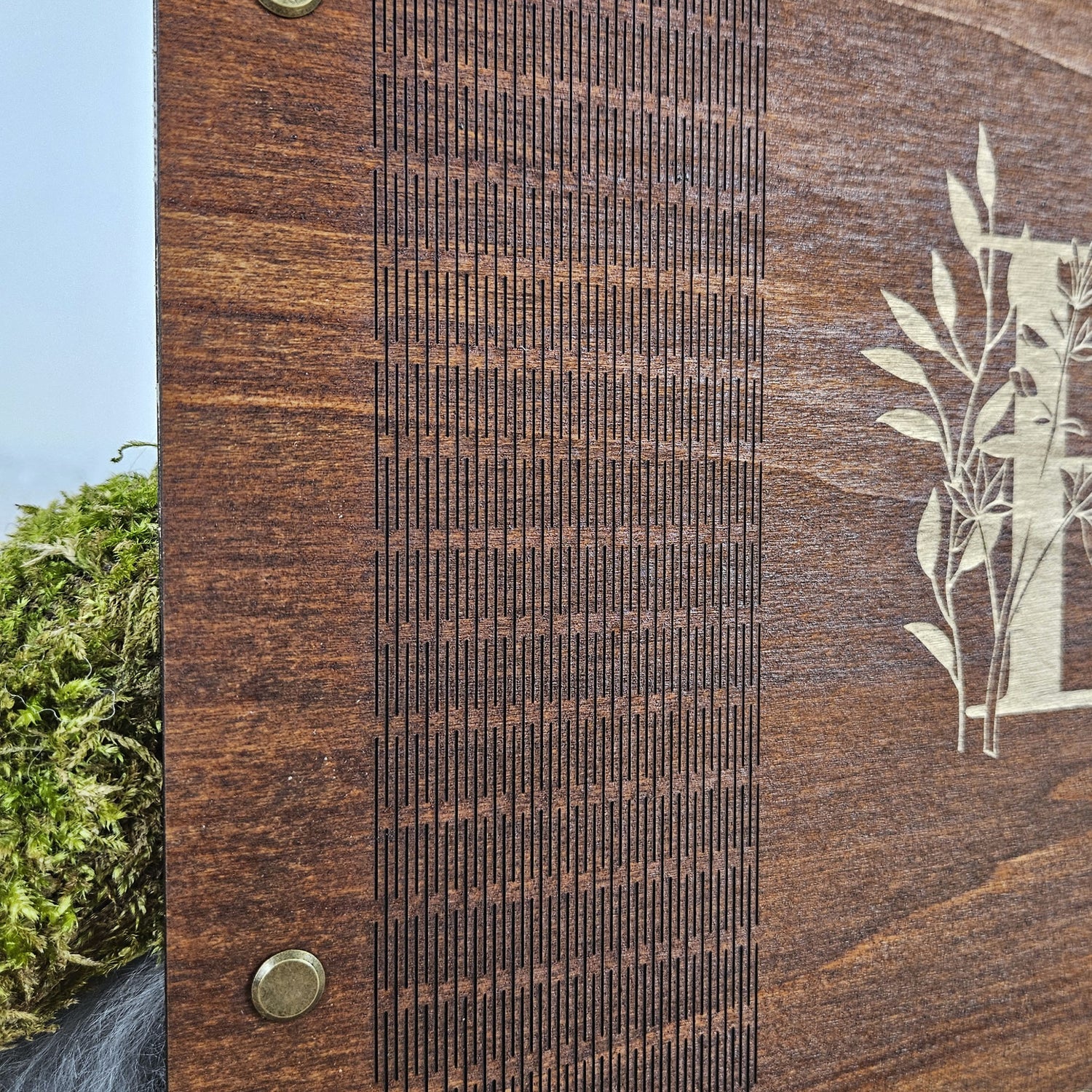 Personalisiertes Holz-Gästebuch Hochzeit mit Wunschmotiv, Farbe walnuss, Hochzeitsgästebuch, Holzbuch