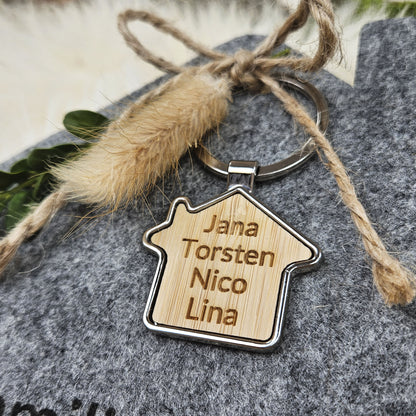 Personalisierter Schlüsselanhänger &quot;Familie&quot; Haus, Holz Schlüsselanhänger personalisiert in Hausform
