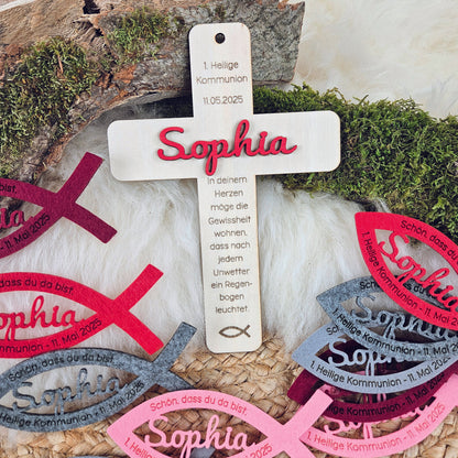 Personalisiertes Kreuz zu Taufe, Segnung - 3D Holzkreuz mit Namen (rot) &amp; Wunschspruch