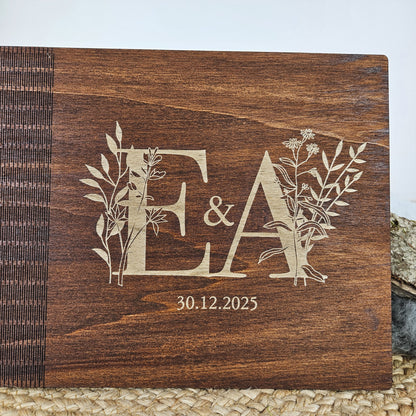 Personalisiertes Holz-Gästebuch Hochzeit mit Wunschmotiv, Farbe walnuss, Hochzeitsgästebuch, Holzbuch