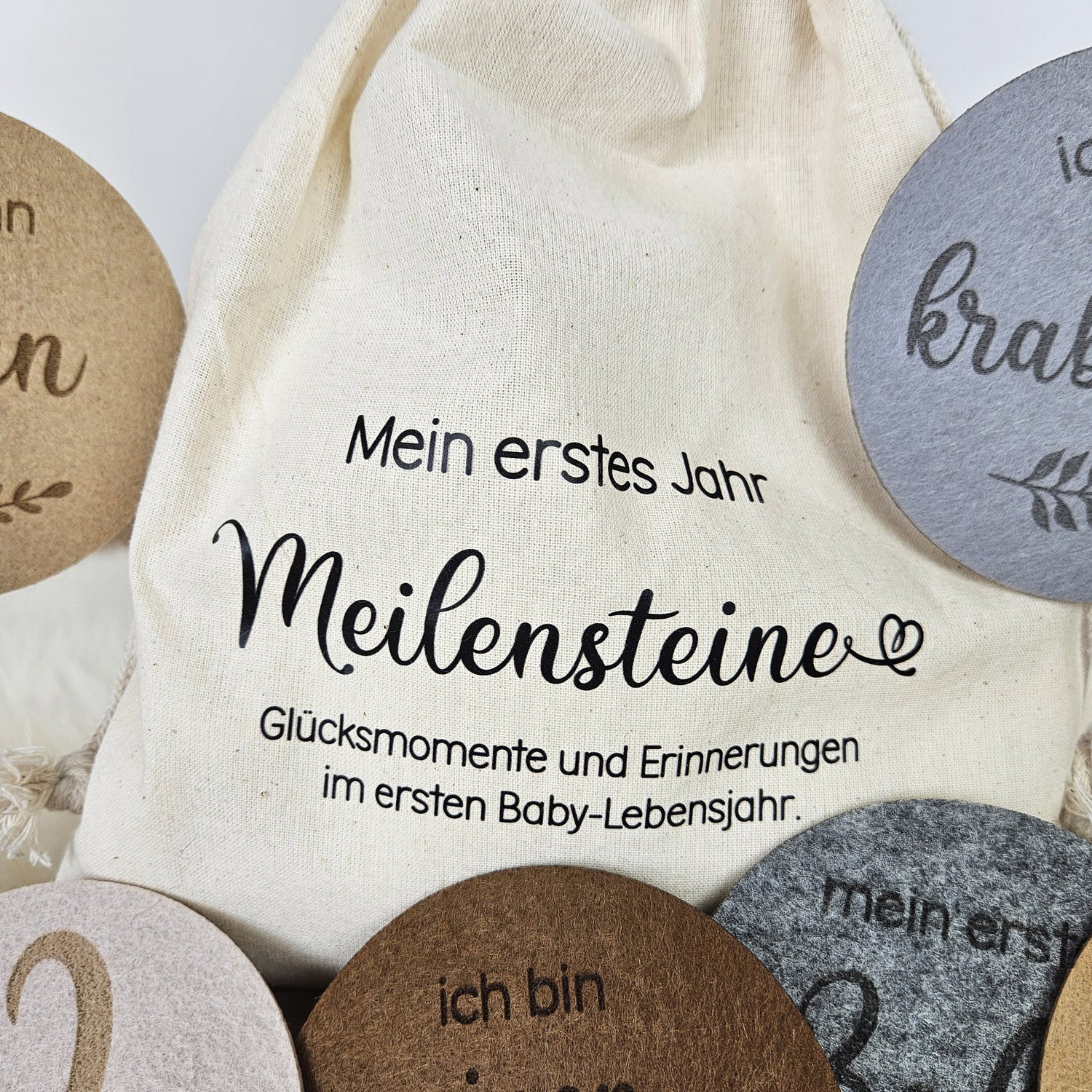 Personalisierte Baby Meilensteine aus Filz, Geschenk zur Geburt etc.