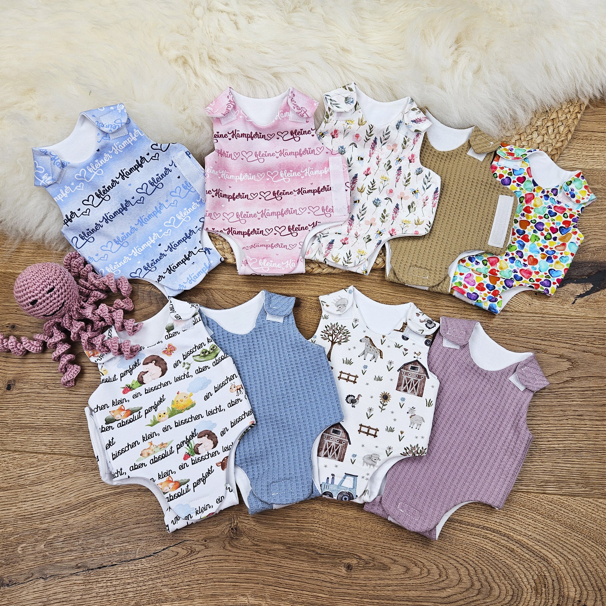 Adaptiver Frühchen Body &quot;Regenbogen Herzen&quot;