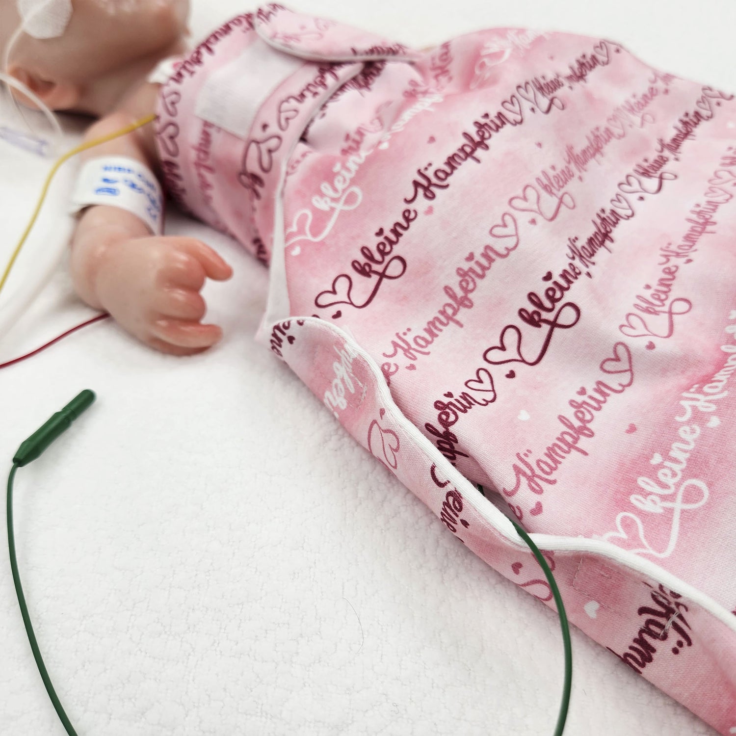 Adaptiver Frühchen Strampelsack/&quot;Pucksack&quot; Kleiner Kämpferin