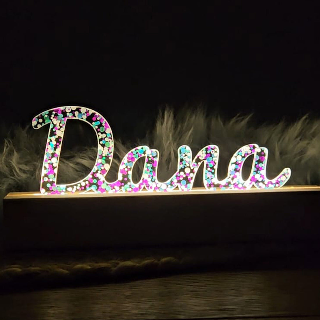 Großes, personalisiertes Nachtlicht Glitter-Konfetti türkis lila weiß, LED Lampe mit Wunschname personalisiert