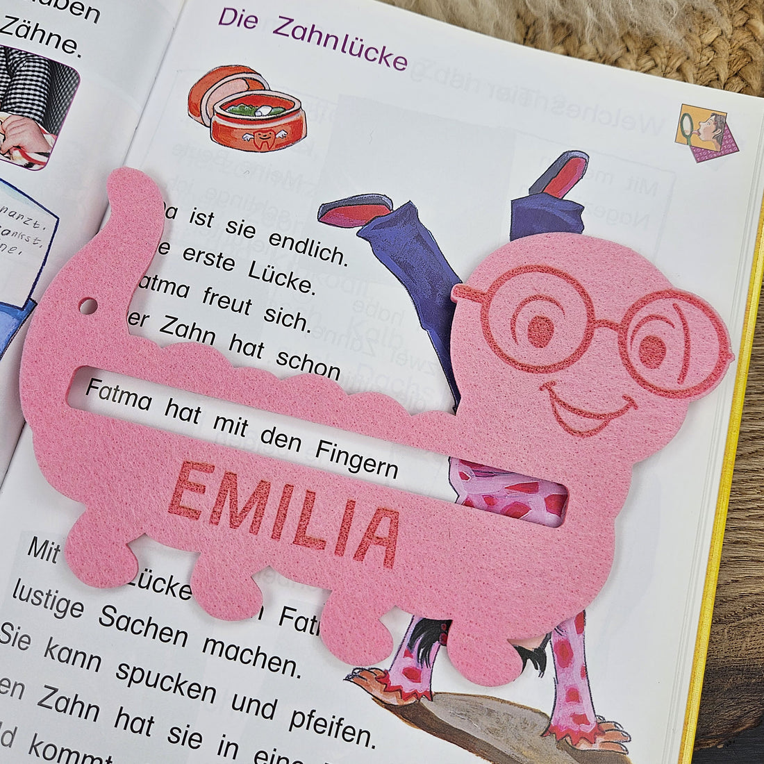 Personalisierte Lesehilfe &quot;Bücherwurm&quot; für Leseanfänger zum Schulstart, Einschulung, Schultüte, Schulanfang Grundschule