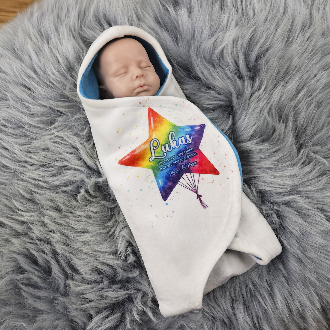 Personalisierte Sternenkind-Samt-Einschlagdecke &quot;Regenbogenstern&quot;