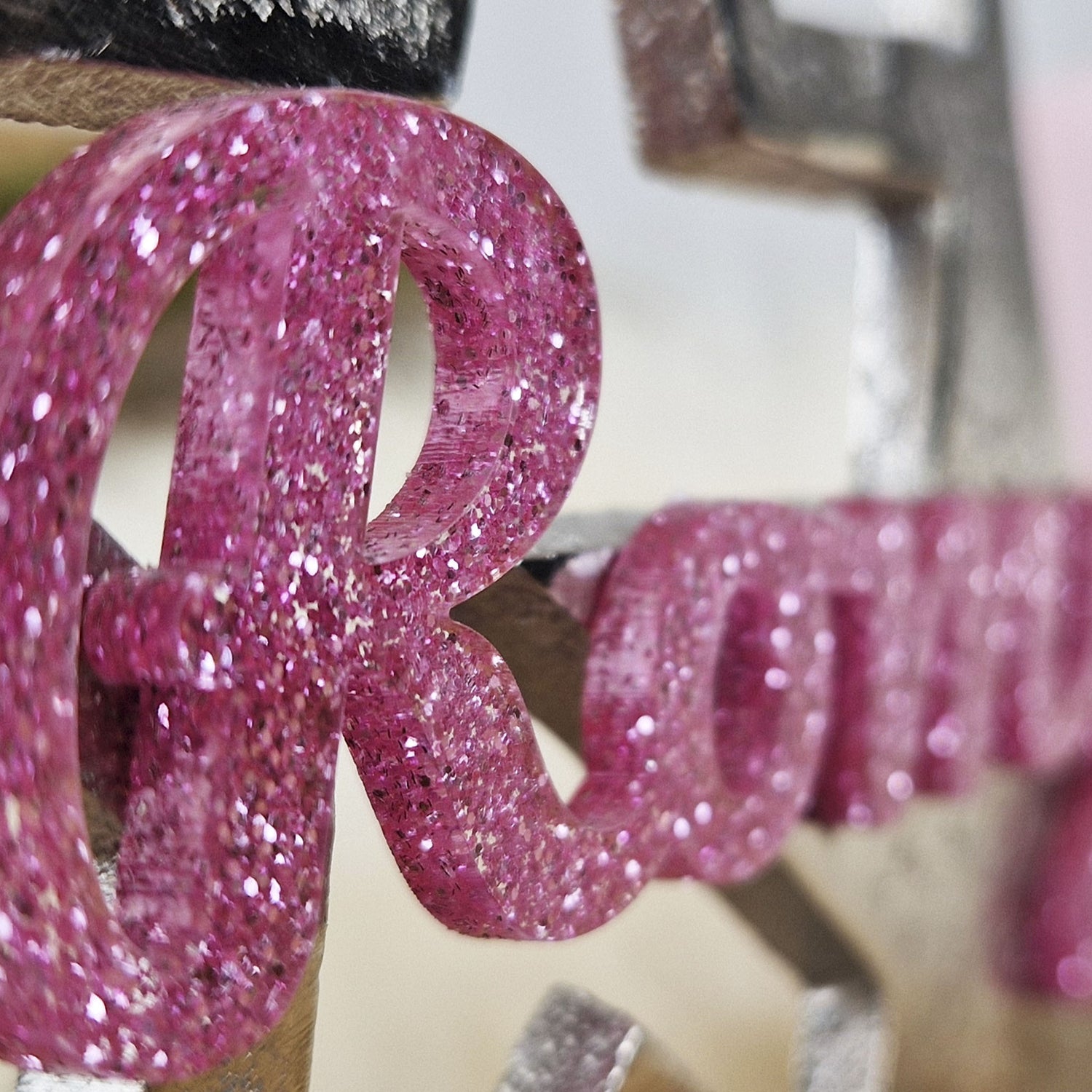 Personalisierter, großer Kerzenhalter &quot;Sterne&quot; mit rosa Schrift, Kerzenständer Taufkerze, Kommunionkerze Trauerkerze Sternenkind